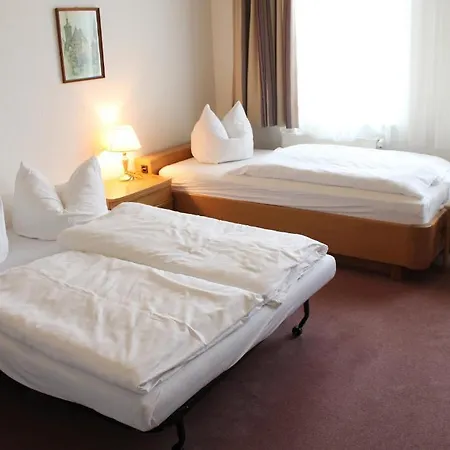 Adler 3* Dresden